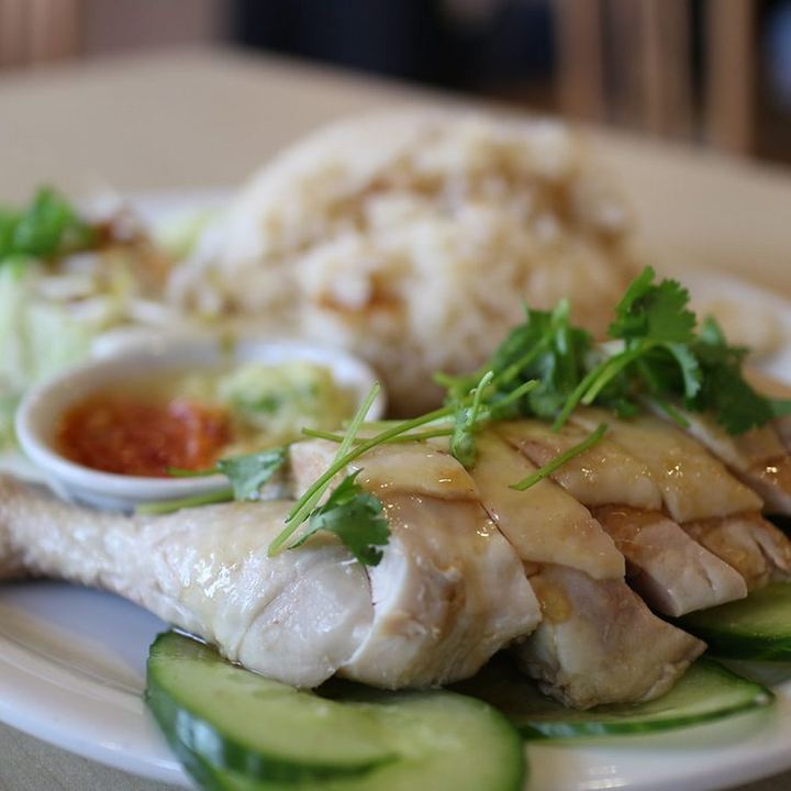 A plate of chicken rice being recognized by AI